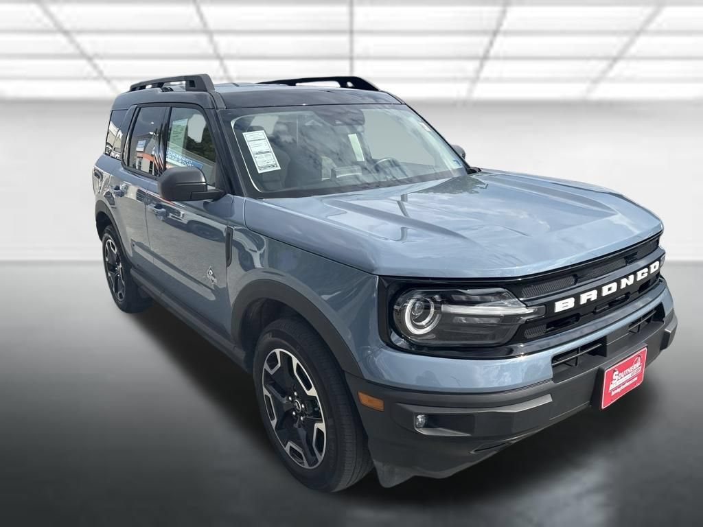 Used 2024 Ford Bronco Sport Outer Banks w/ Tech Package AWD/4WD image 7