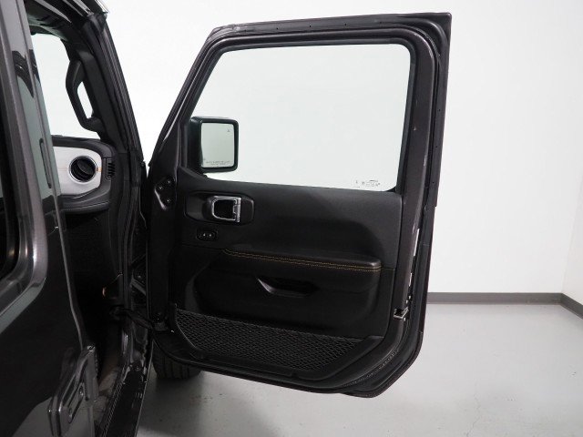 Used 2025 Jeep Wrangler 4xe Sahara w/ Safety Group AWD/4WD image 57