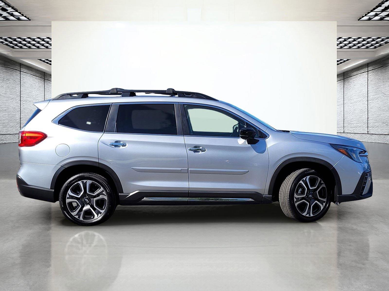 Used 2025 Subaru Ascent Touring image 6