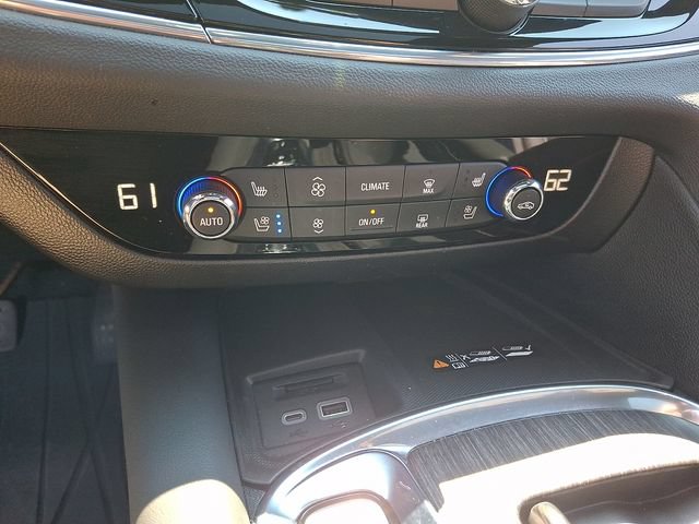 Certified 2024 Buick Enclave Avenir w/ Avenir Technology Package FWD image 17