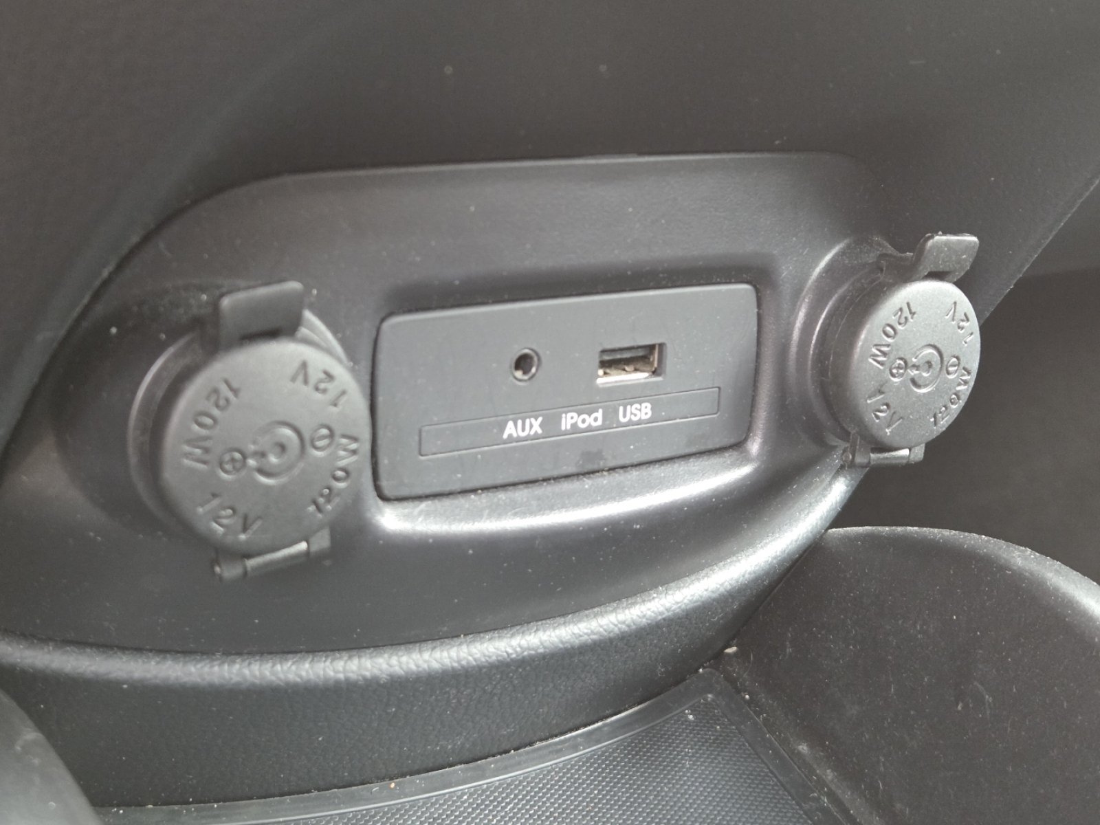 Used 2013 Kia Soul + FWD image 5