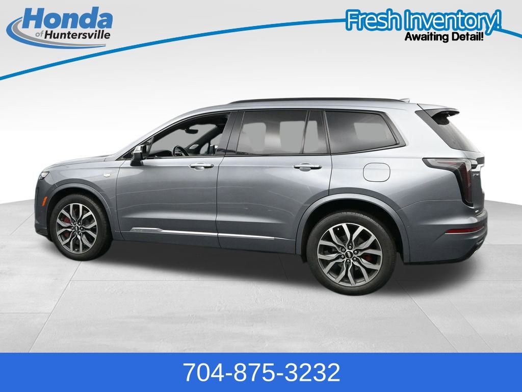 Used 2022 Cadillac XT6 Sport w/ Technology Package AWD/4WD image 6