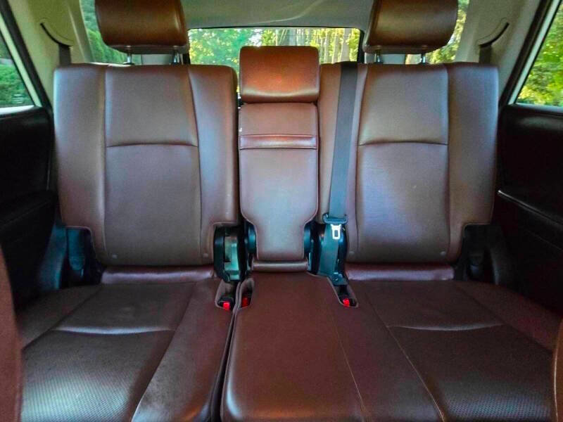 Used 2018 Toyota 4Runner Limited image 16