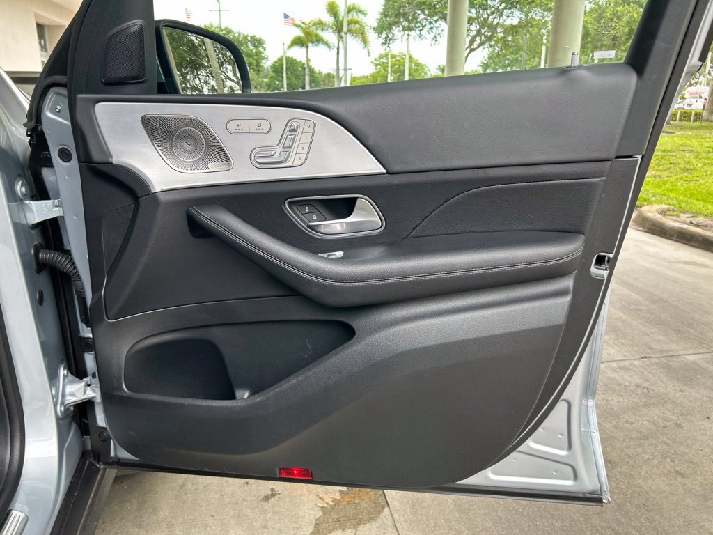 Used 2025 Mercedes-Benz GLE 350 4MATIC image 26