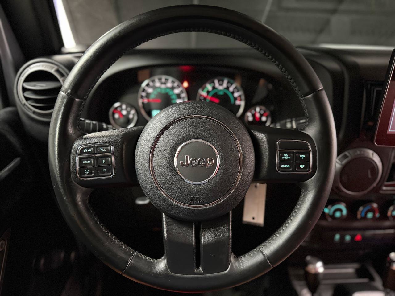 Used 2018 Jeep Wrangler Unlimited Sport AWD/4WD image 17