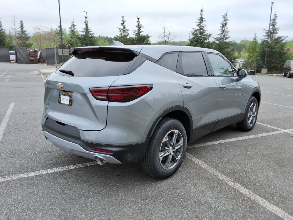 New 2026 Chevrolet Blazer LT FWD image 5