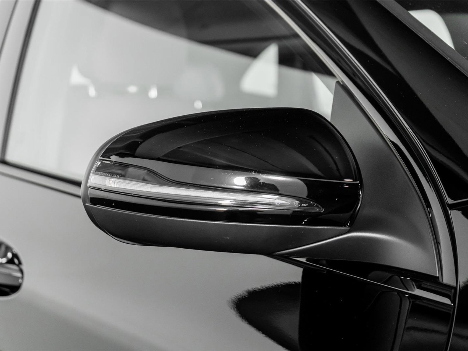 Used 2024 Mercedes-Benz GLA 35 AMG 4MATIC image 18