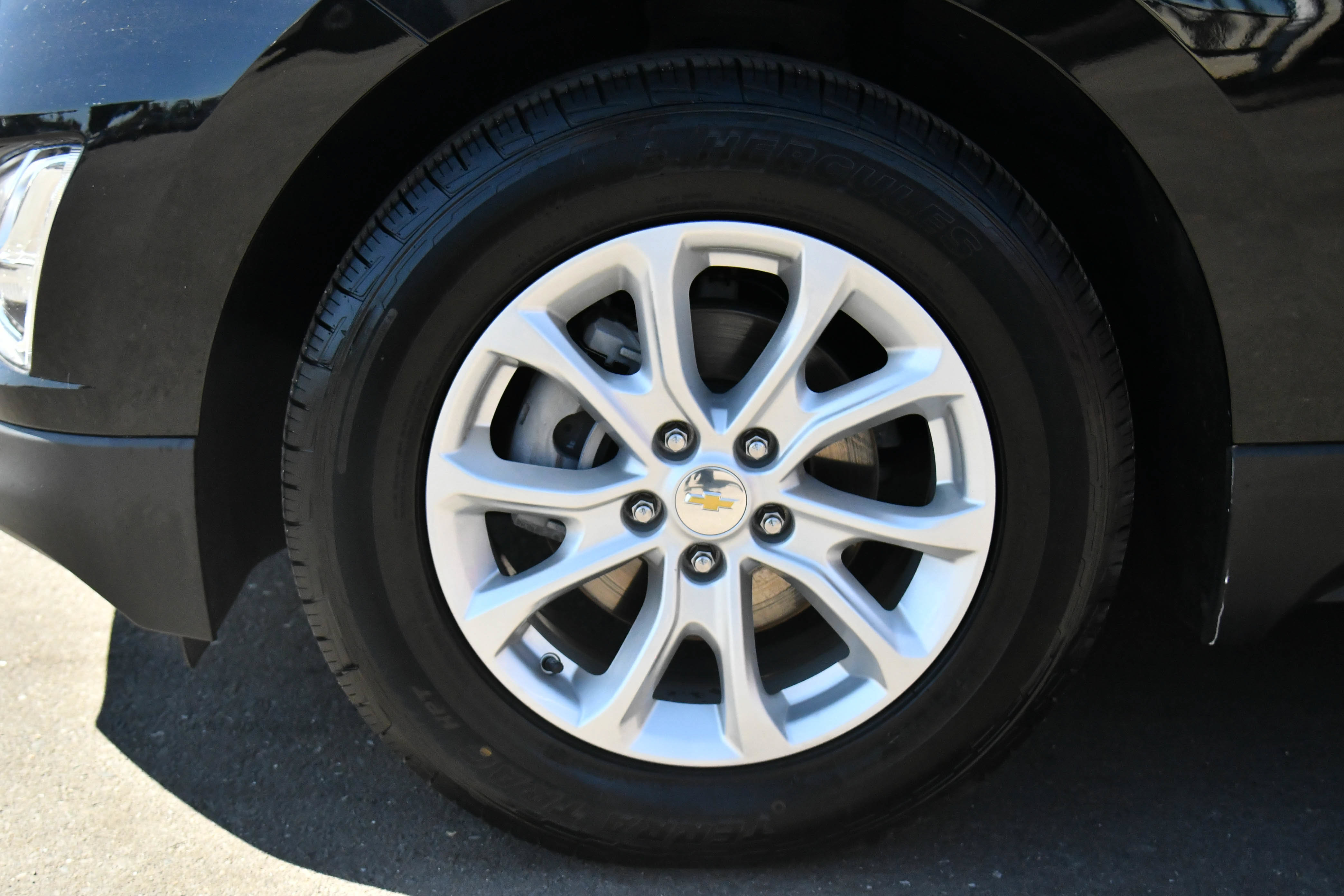 Used 2019 Chevrolet Equinox LT FWD image 12