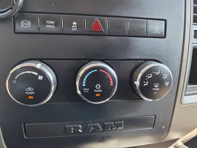 Used 2012 RAM 2500 ST w/ Chrome Appearance Group AWD/4WD image 30