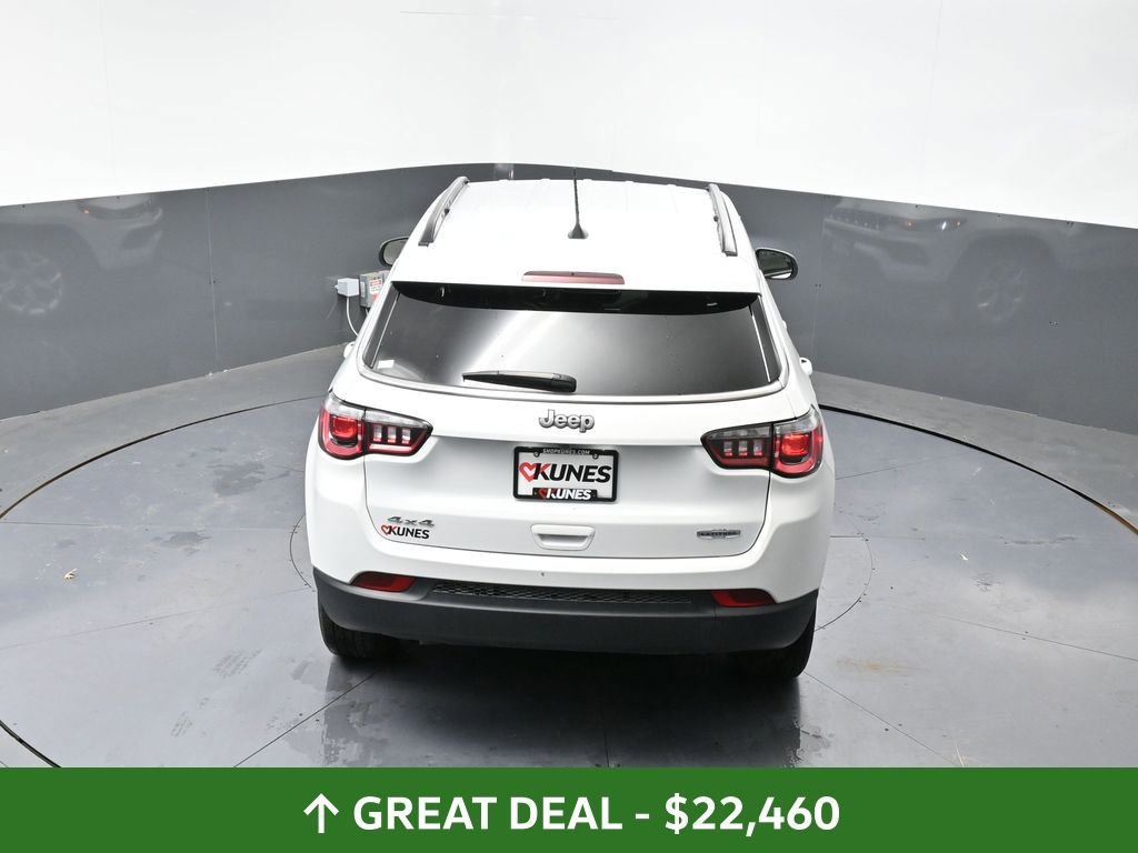 Used 2025 Jeep Compass Latitude image 24