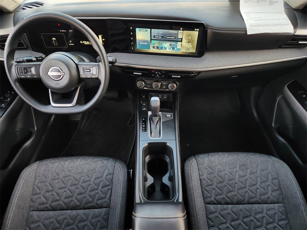 Used 2025 Nissan Kicks SV image 24