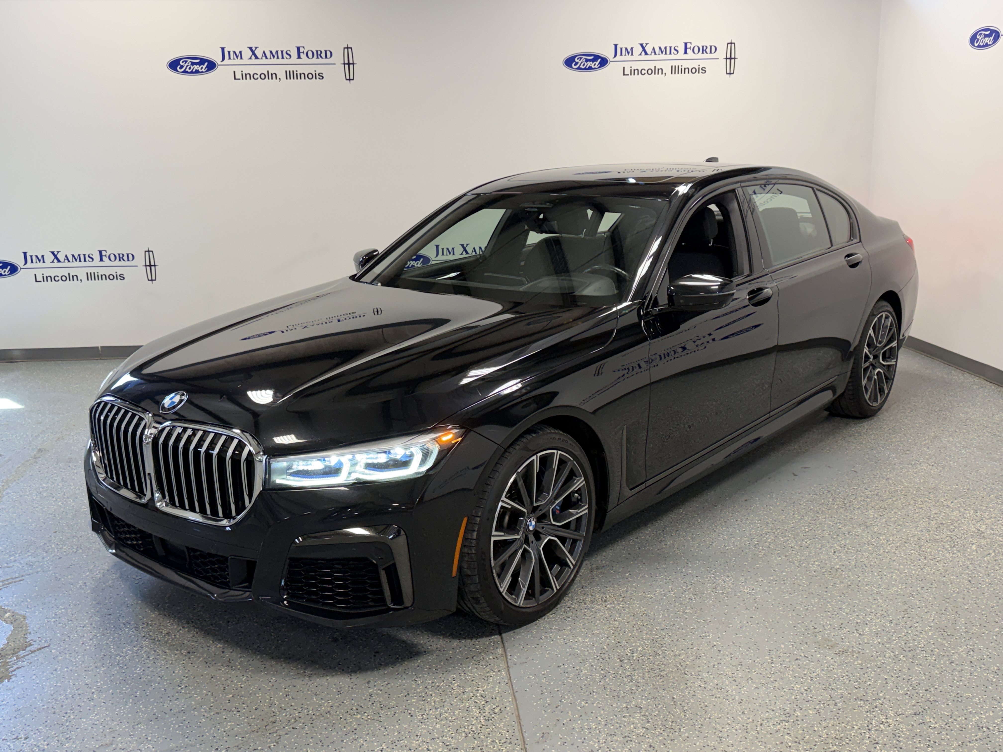 Used 2020 BMW 750i xDrive w/ Executive Package AWD/4WD image 3