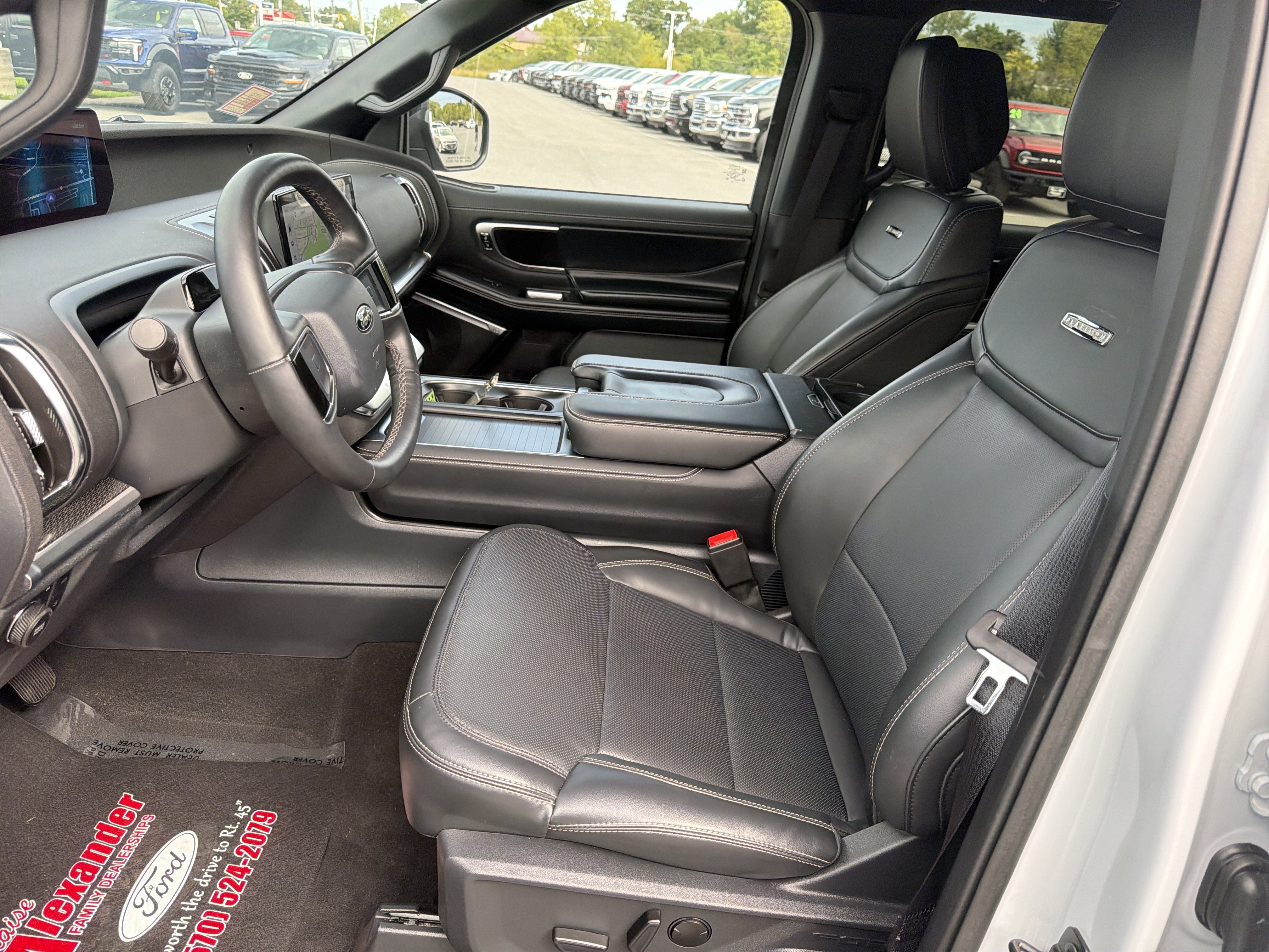 Used 2026 Ford Expedition Max Platinum w/ Stealth Appearance Package AWD/4WD image 12