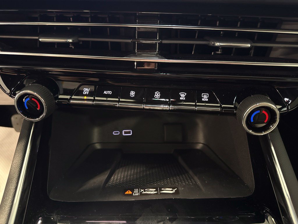 New 2026 Chevrolet Traverse LT w/ Enhanced Driving Package FWD image 16