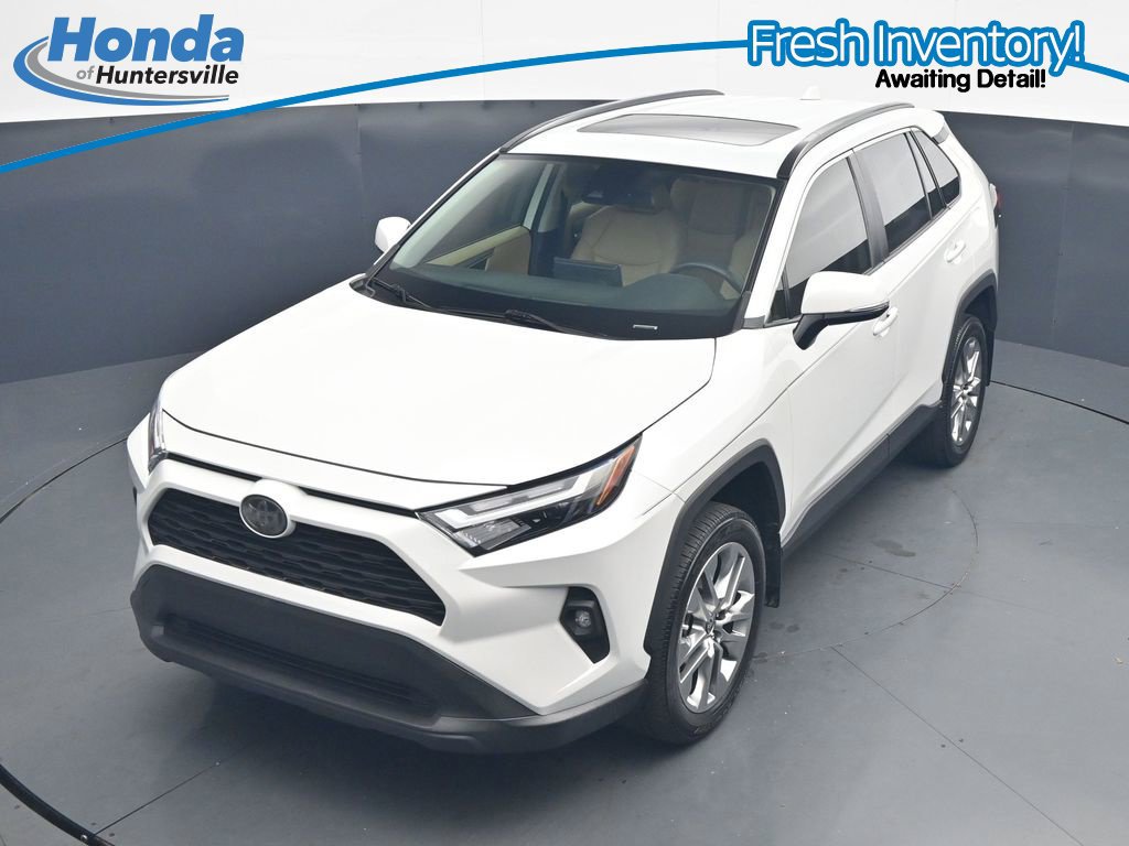Used 2024 Toyota RAV4 XLE Premium FWD image 29