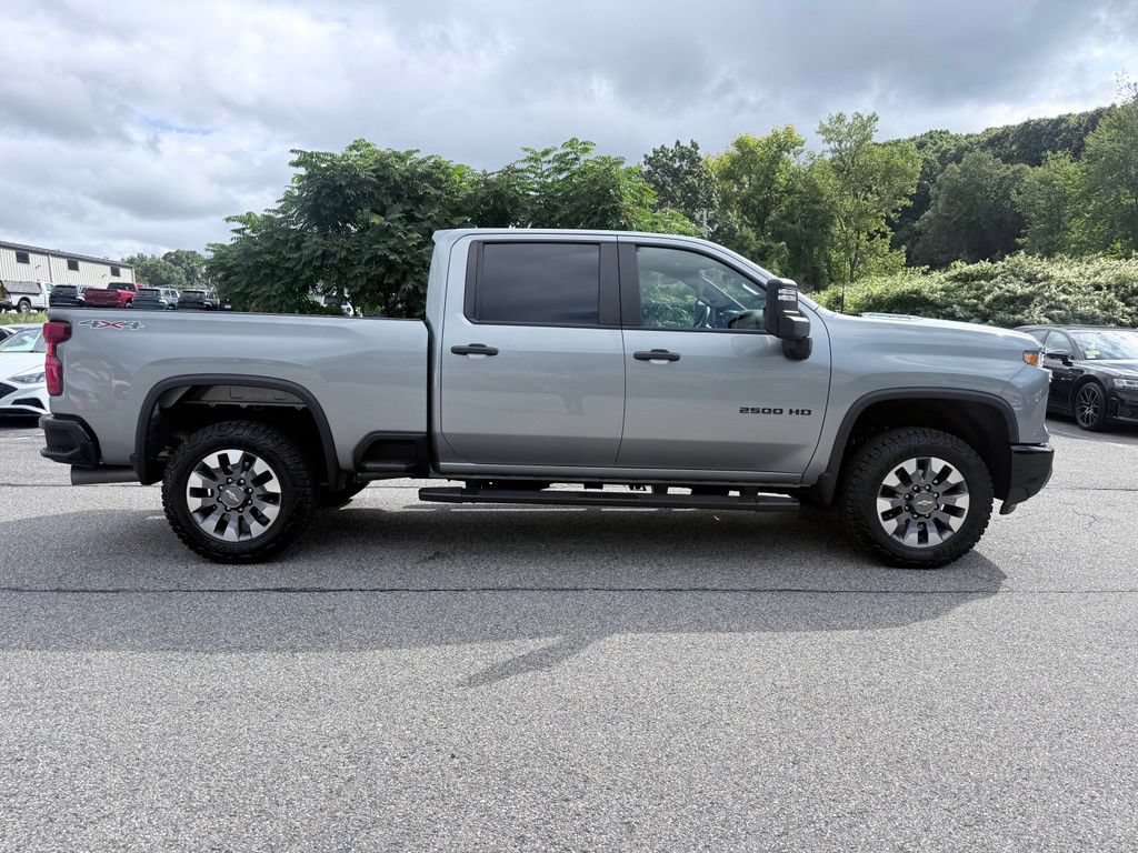 Used 2024 Chevrolet Silverado 2500 Custom w/ Custom Value Package AWD/4WD image 7
