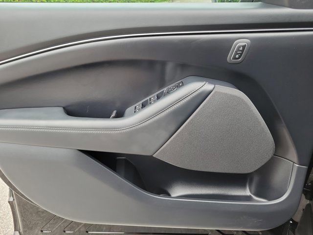 Certified 2025 Ford Mustang Mach-E Select RWD image 21