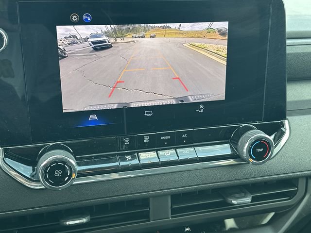 Certified 2025 Chevrolet Colorado W/T AWD/4WD image 28