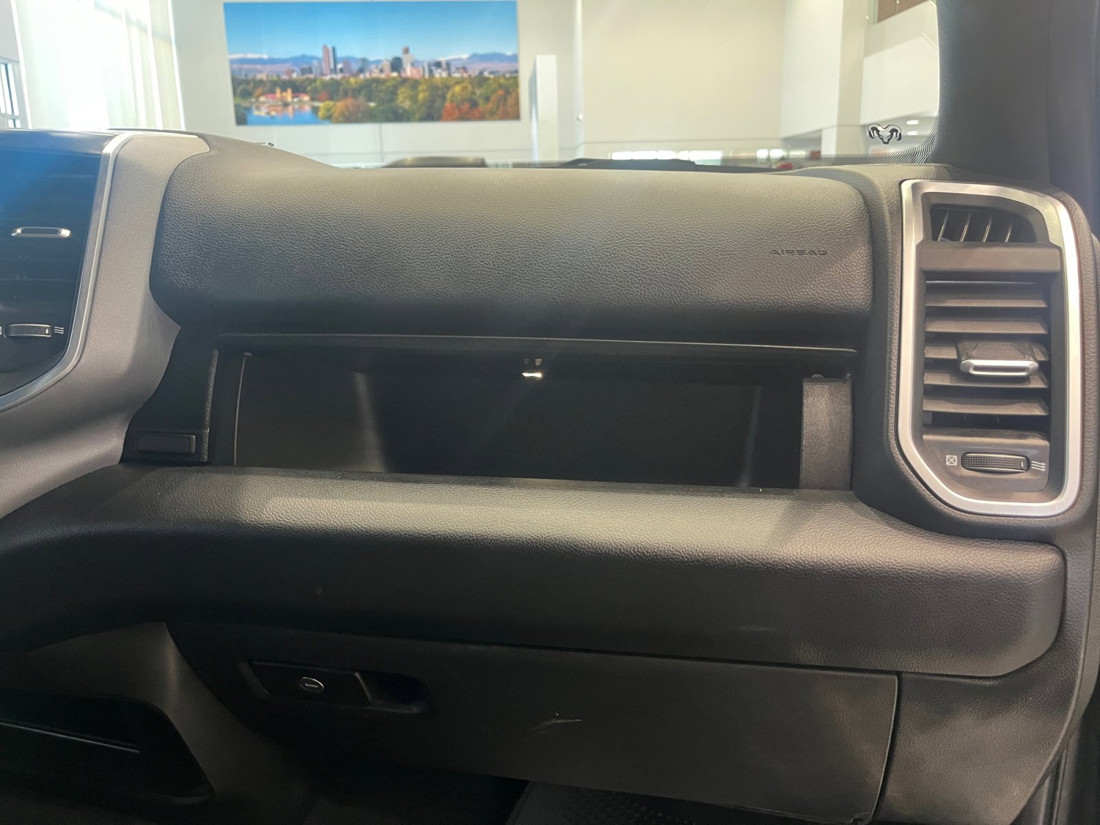 Used 2024 RAM 2500 Big Horn image 25