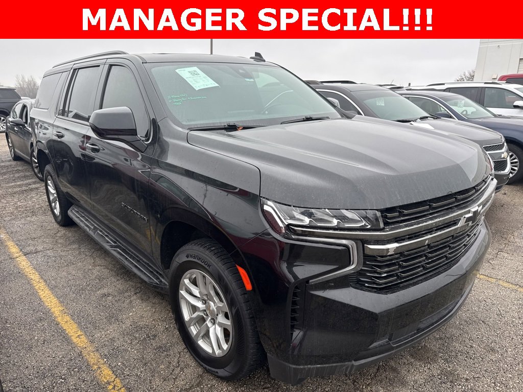 Used 2022 Chevrolet Suburban RST image 1