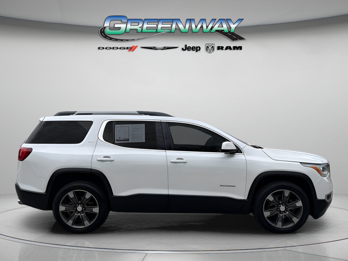Used 2019 GMC Acadia SLT w/ LPO, Floor Liner Package FWD image 5