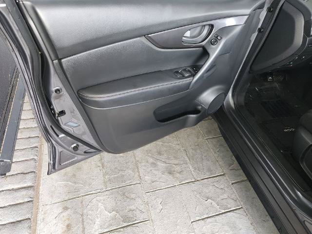 Certified 2020 Nissan Rogue S FWD image 28