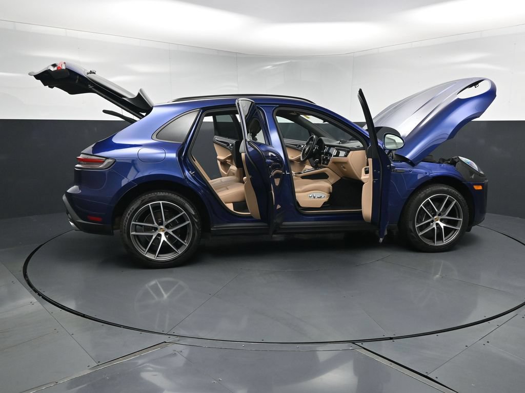 Used 2024 Porsche Macan w/ Premium Plus Package AWD/4WD image 33