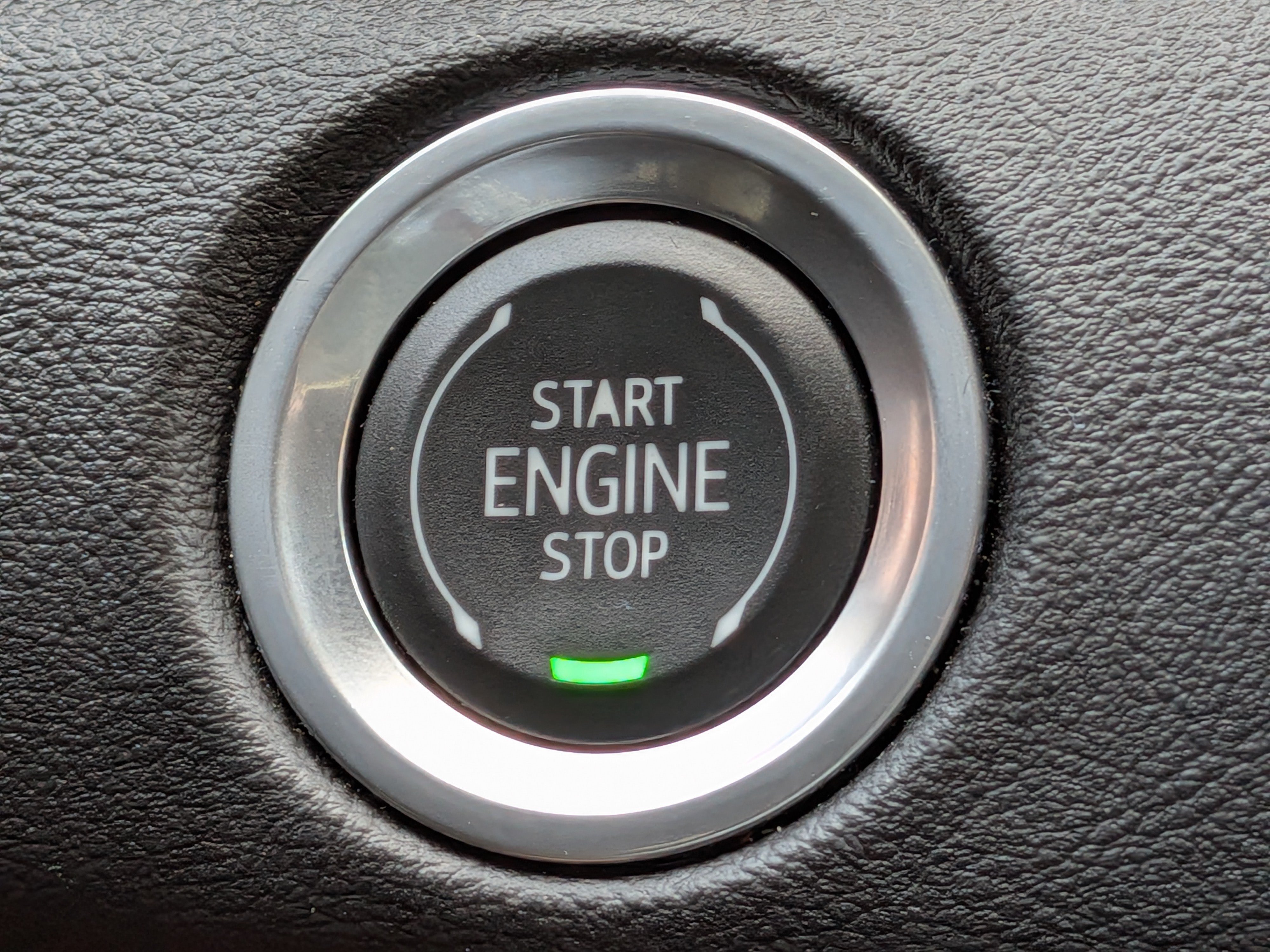 Certified 2024 Cadillac Escalade ESV Premium Luxury AWD/4WD image 36