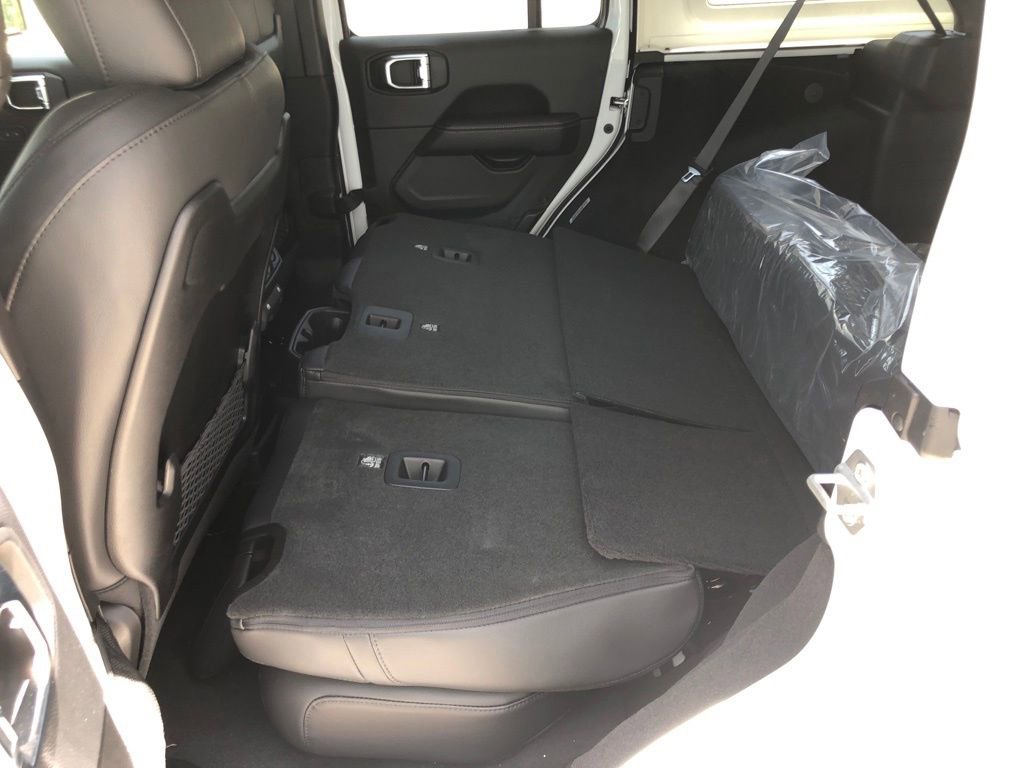 New 2025 Jeep Wrangler Sahara w/ Safety Group image 39