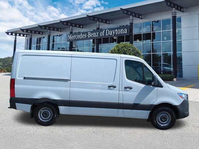 Used 2025 Mercedes-Benz Sprinter 2500 image 3