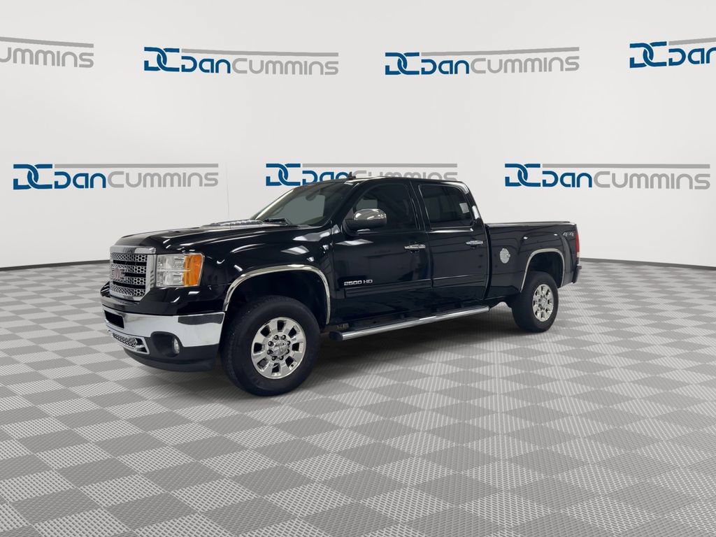 Used 2011 GMC Sierra 2500 SLT w/ Entertainment Package AWD/4WD image 4