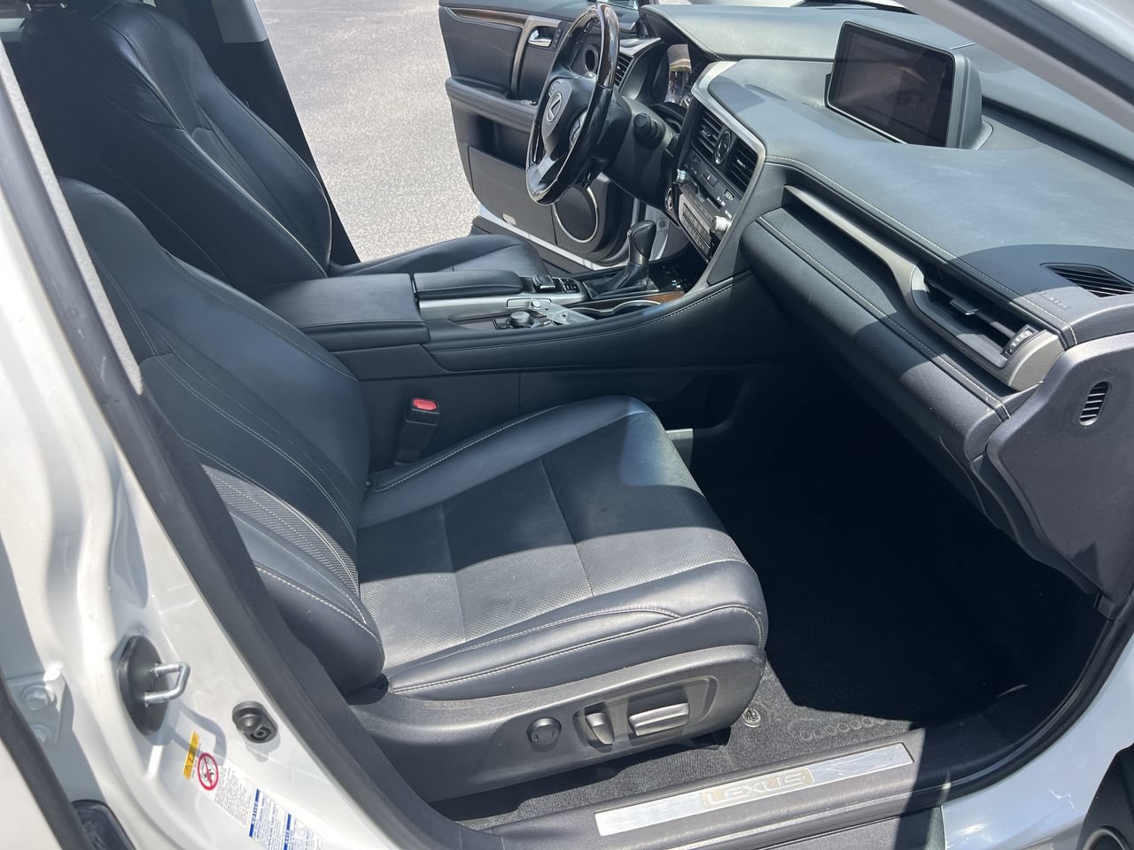 Used 2019 Lexus RX 350 AWD w/ Navigation Package image 34