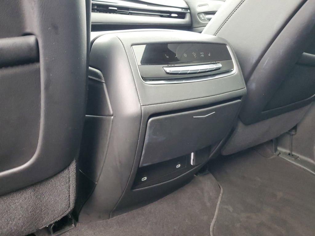 Used 2023 Cadillac Escalade Sport w/ LPO, ONYX Package image 27