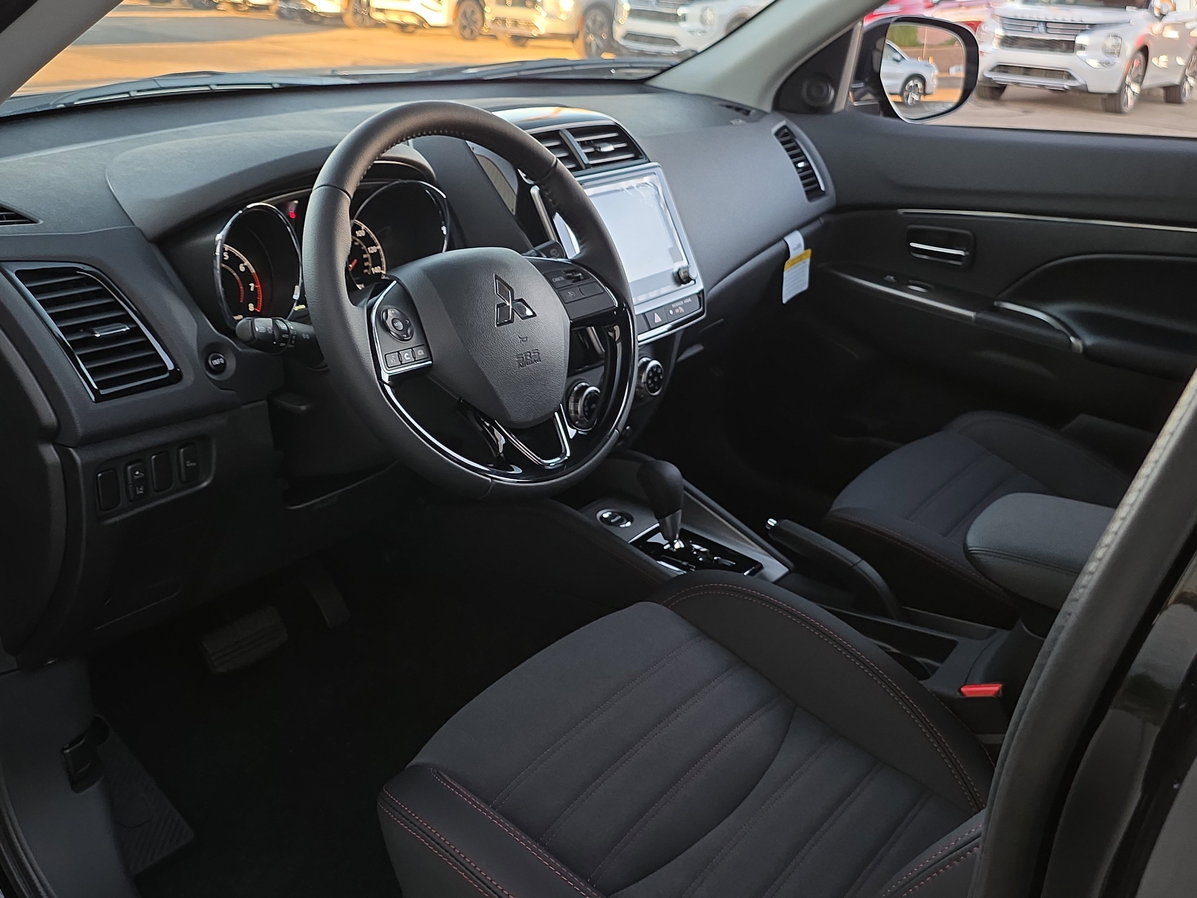 New 2025 Mitsubishi Outlander Sport SE image 10