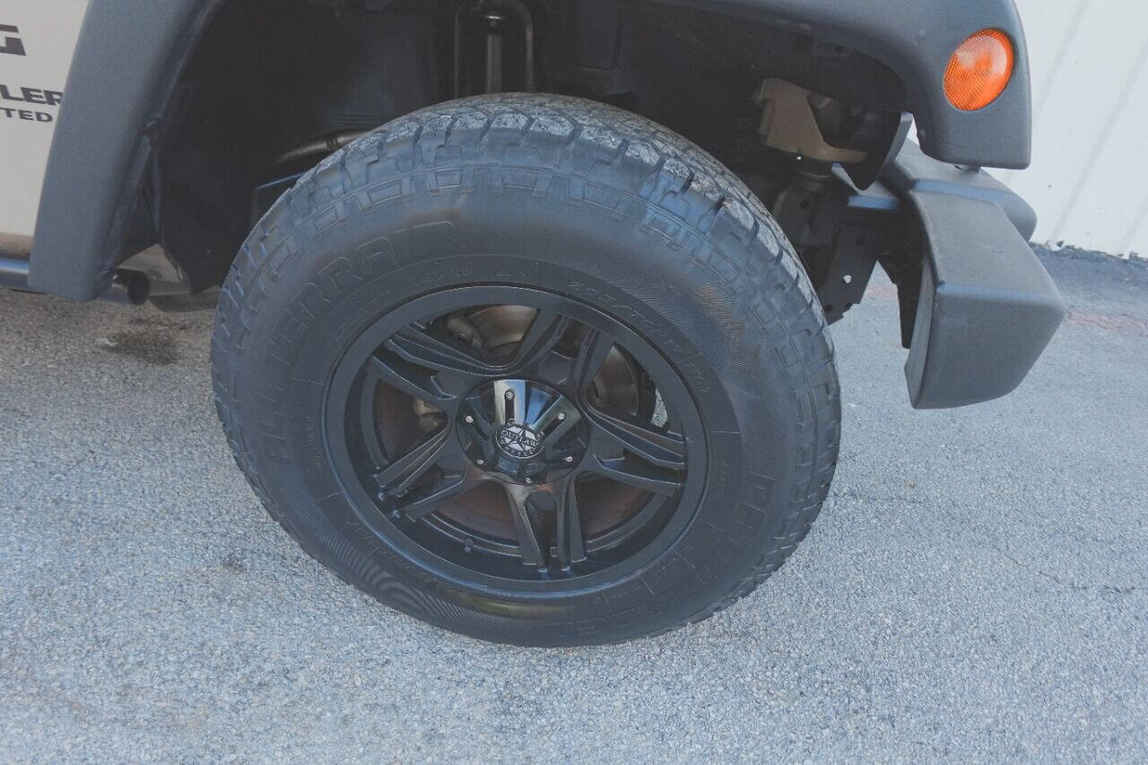 Used 2016 Jeep Wrangler Unlimited Sport w/ Trailer Tow Group AWD/4WD image 37