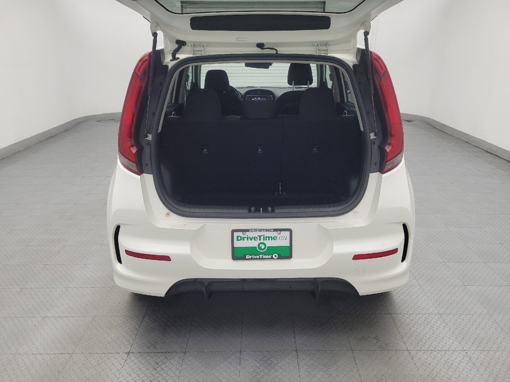 Used 2020 Kia Soul GT-Line FWD image 29