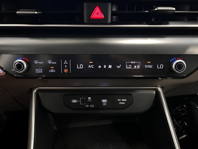 Used 2026 Kia Carnival FWD image 29