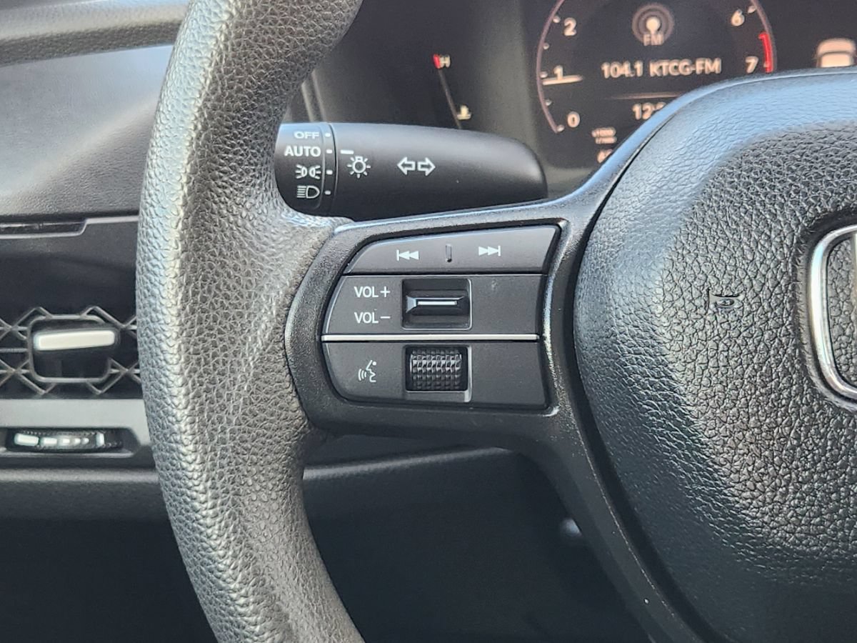 Used 2023 Honda Accord EX image 45