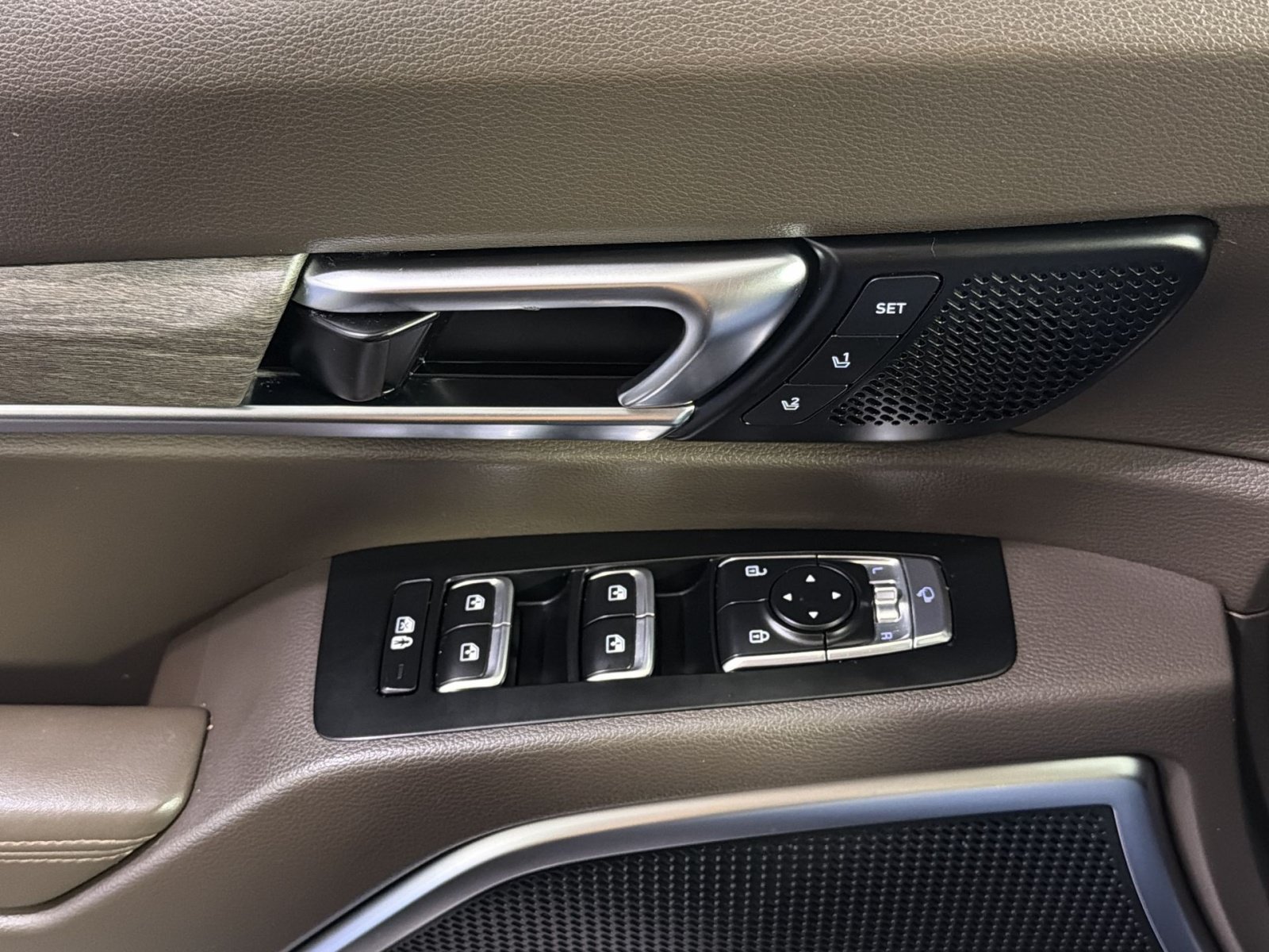 Used 2022 Kia Telluride SX w/ Towing Package FWD image 40