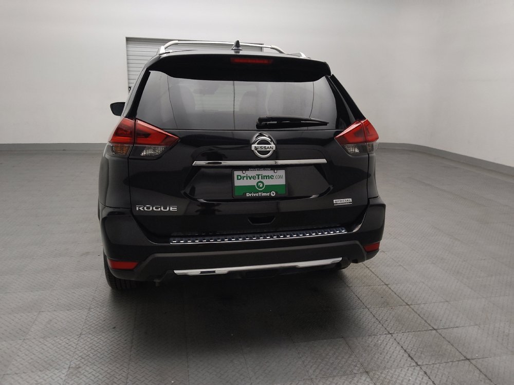 Used 2019 Nissan Rogue S w/ Special Edition Package FWD image 6