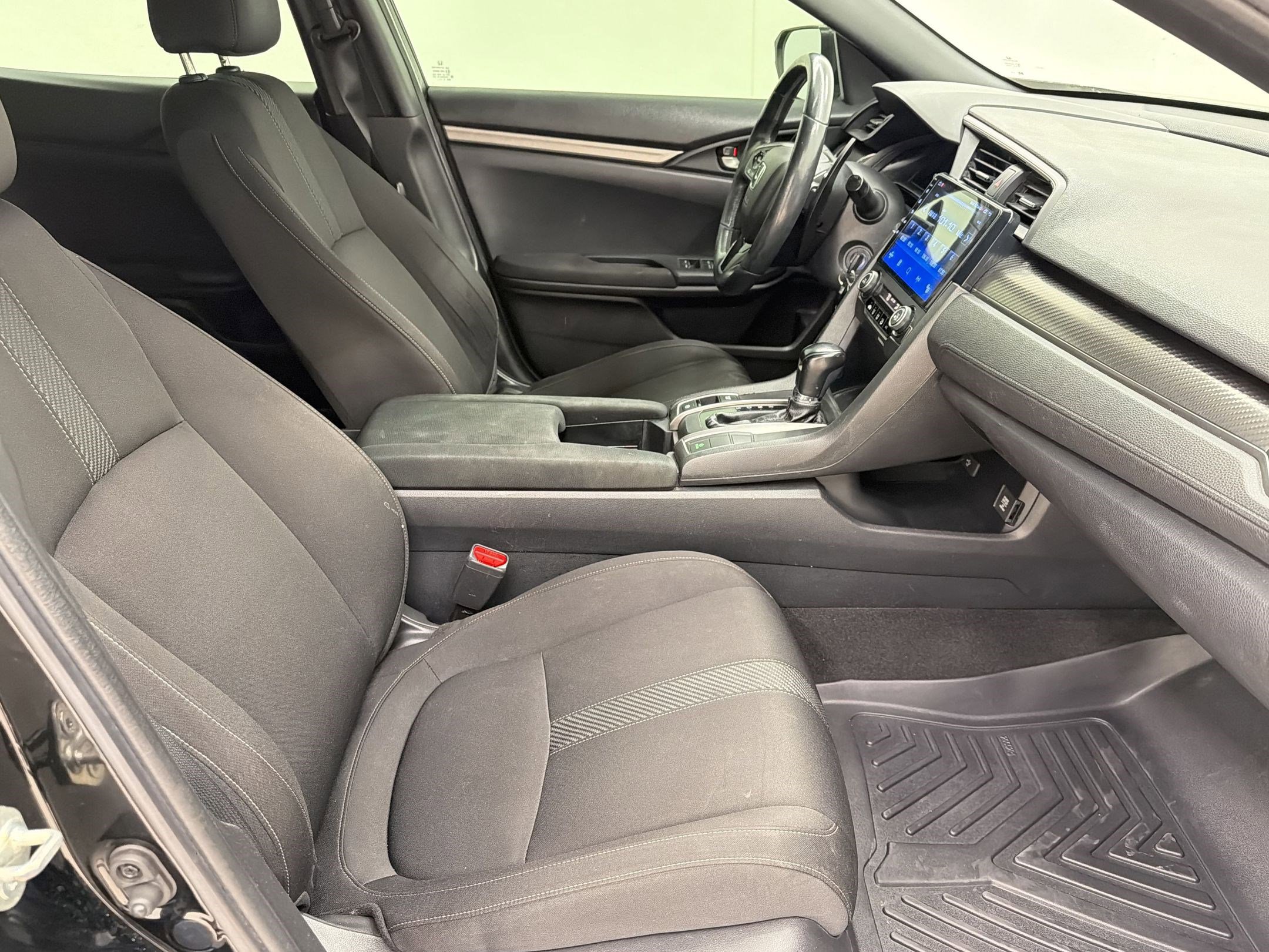 Used 2019 Honda Civic Sport image 25
