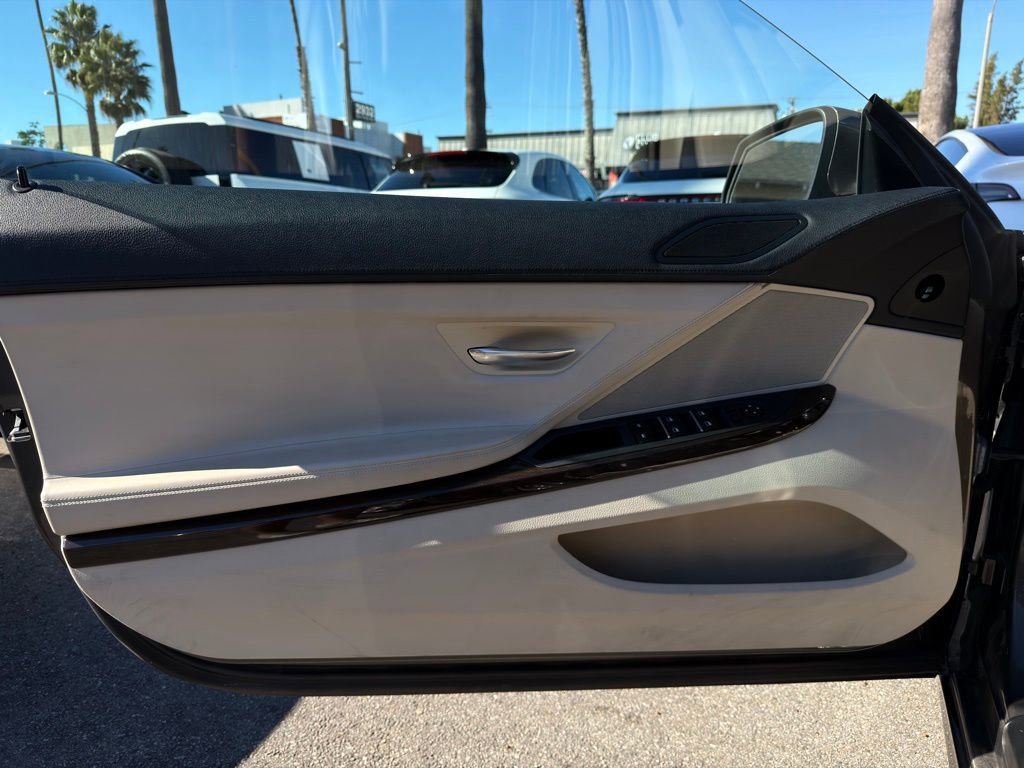 Used 2012 BMW 650i Convertible image 15