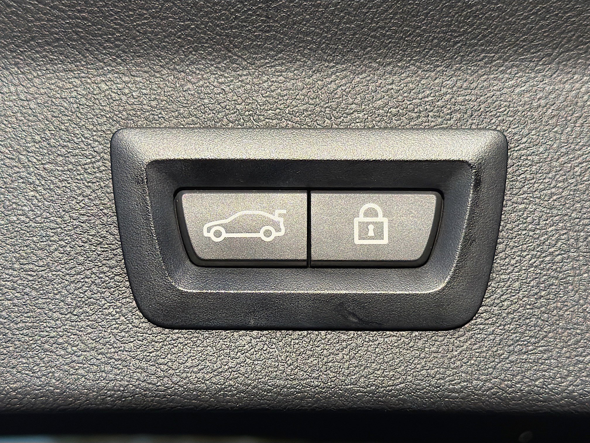 Used 2023 BMW X3 sDrive30i w/ Convenience Package w/ZPA image 13