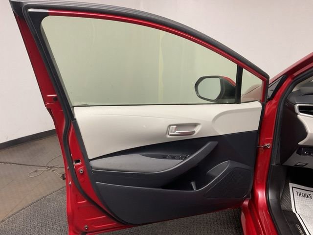 Used 2021 Toyota Corolla LE w/ Carpet Mat Package (TMS) image 9