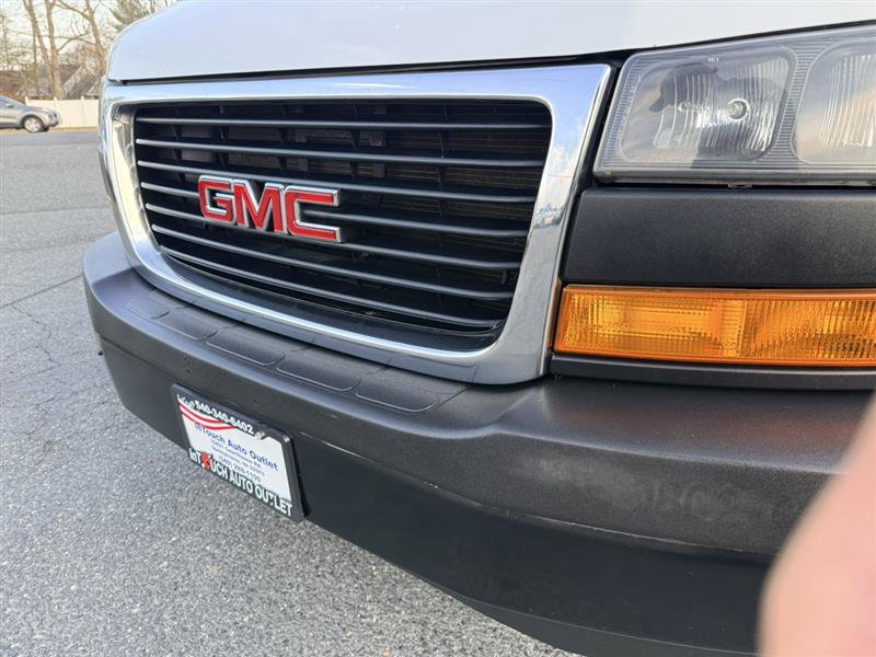 Used 2019 GMC Savana 2500 w/ Driver Convenience Package RWD image 10