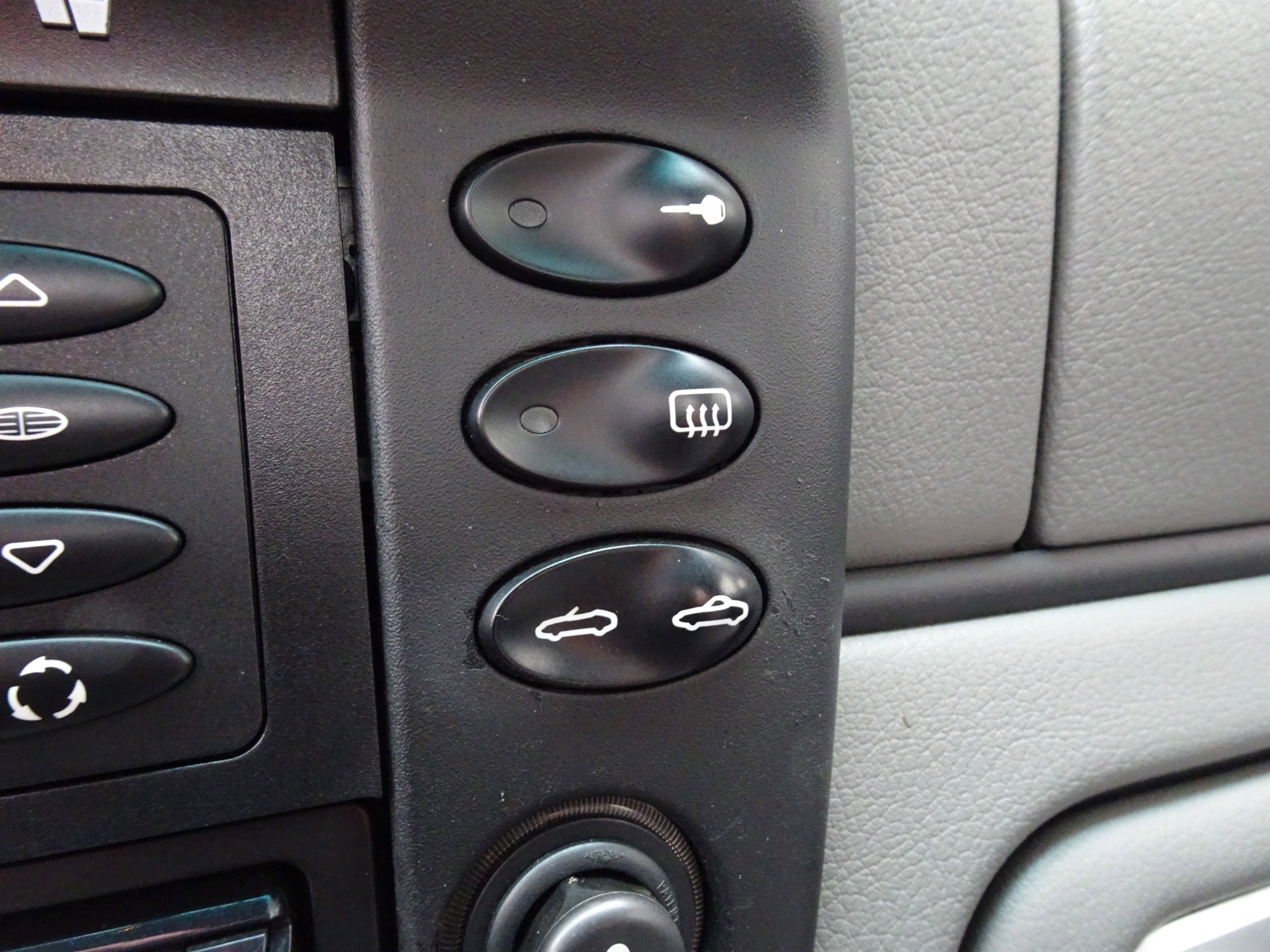 Used 2003 Porsche Boxster image 25