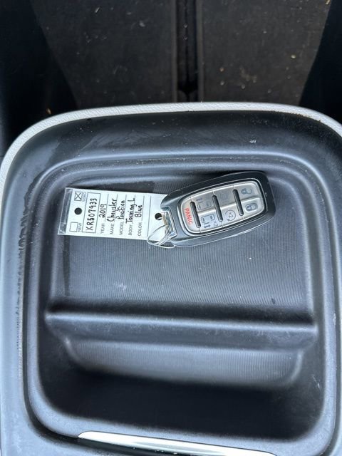 Used 2019 Chrysler Pacifica Touring-L w/ Advanced Safetytec Group image 51