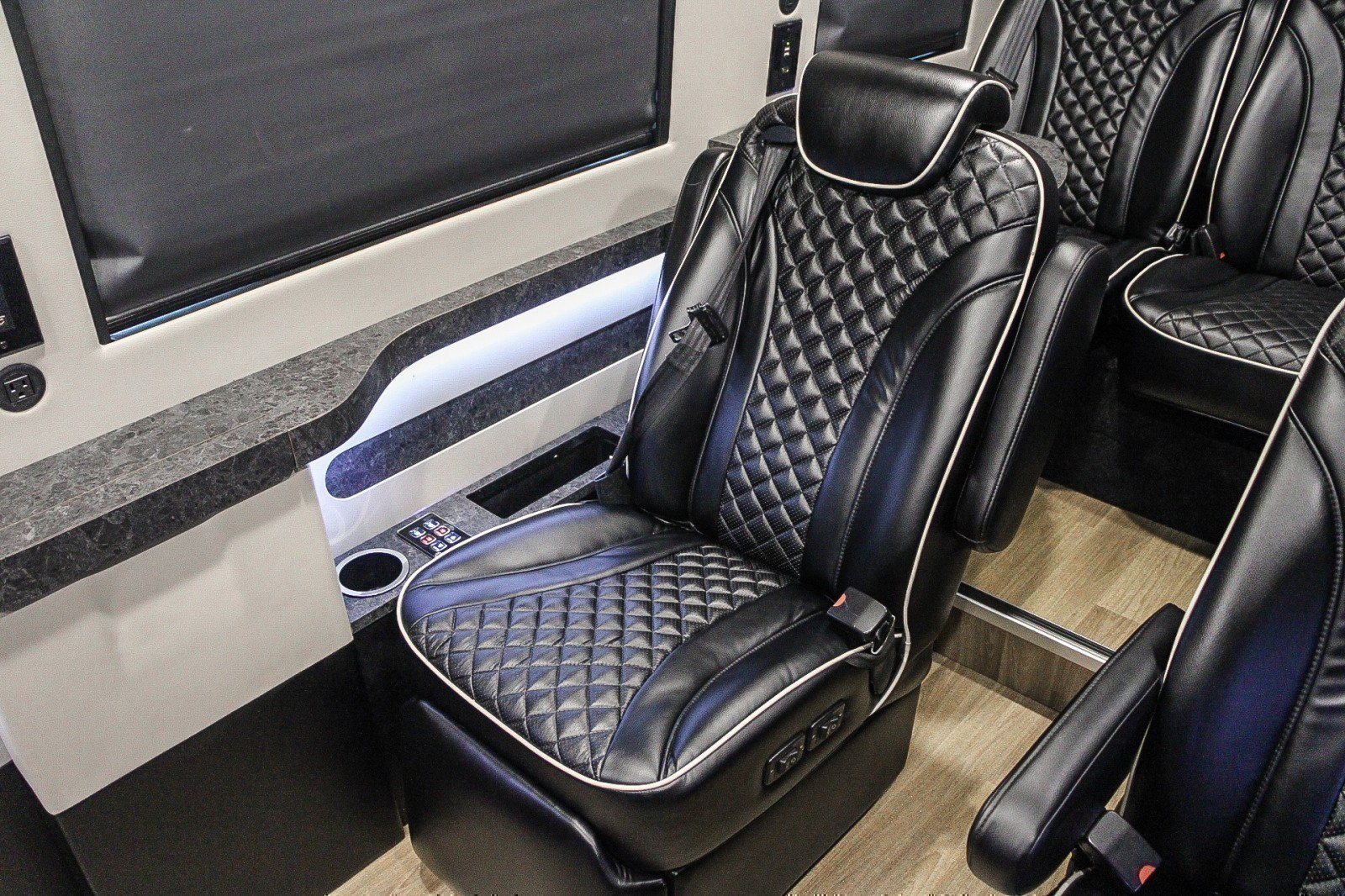 Used 2017 Mercedes-Benz Sprinter 3500 image 13
