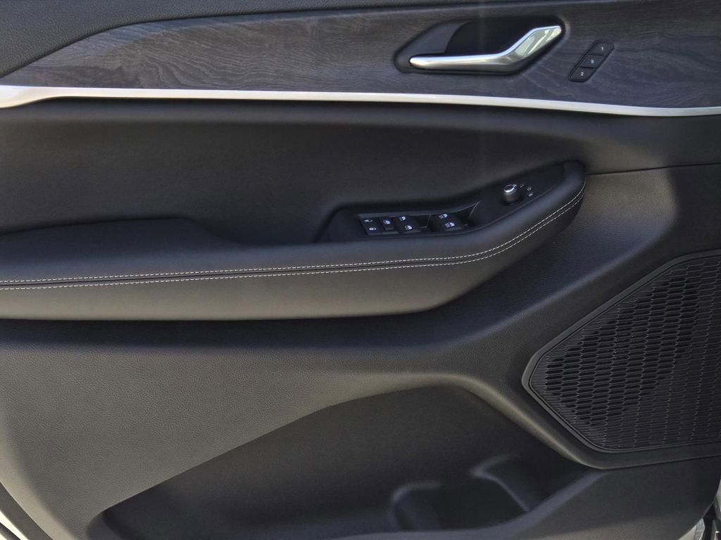 New 2025 Jeep Grand Cherokee Limited image 16