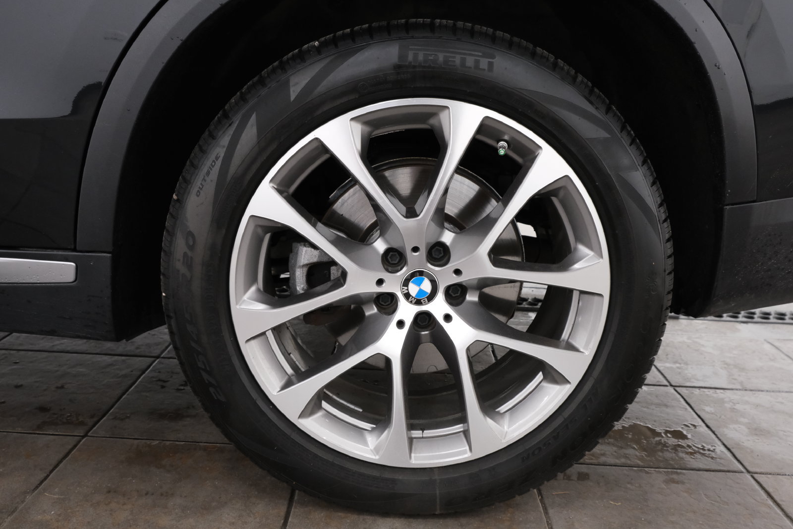 Used 2024 BMW X5 xDrive40i w/ Premium Package AWD/4WD image 37
